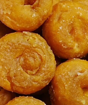 Badhusha sweet traditional Indian dessert with flaky texture and sugar glaze